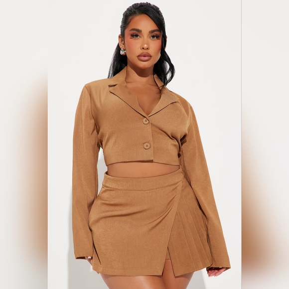 Tan Cropped Blazer and Skort Set - Picture 2 of 2